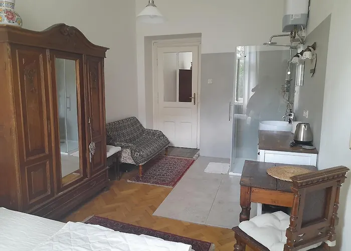 Newly Refurbished Self-contained Cosy Гостевой дом 3*